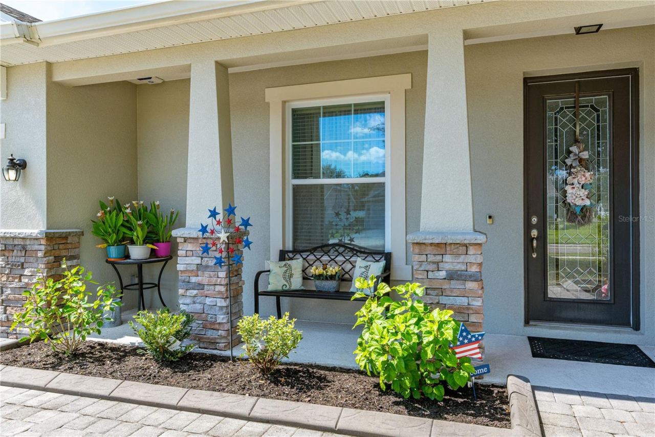 Photo 2 of 600 Sugar Ridge Dr, Deland, FL 32720