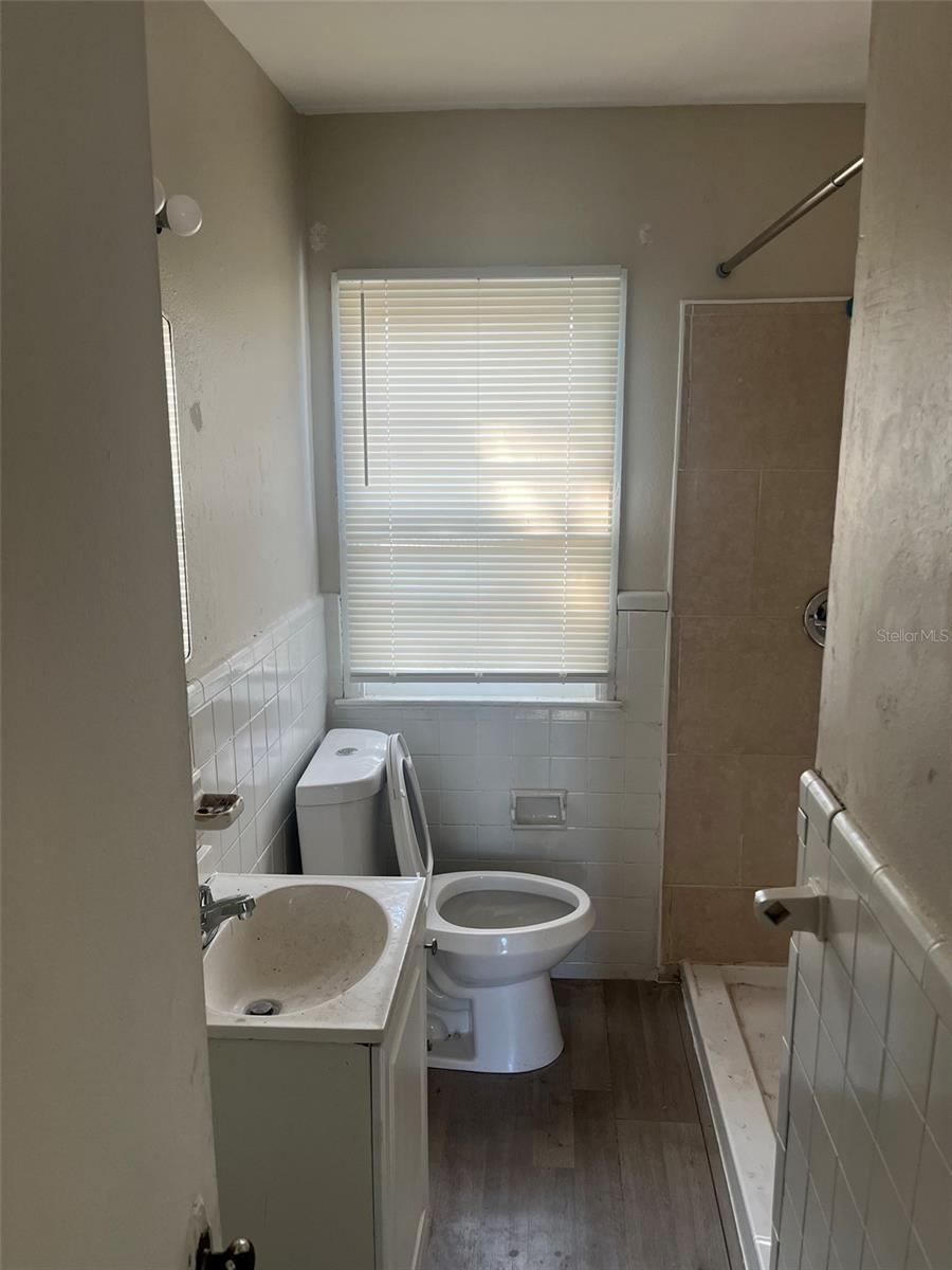 Photo 3 of 341 Fairview Ave, Daytona Beach, FL 32114