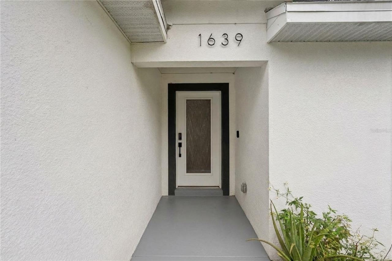 Photo 3 of 1639 11th Ave, Deland, FL 32724
