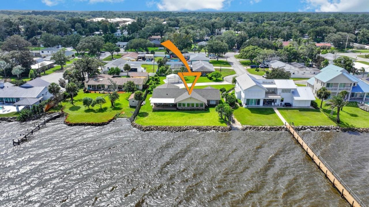 Photo 2 of 22 Emerald Cir, Ormond Beach, FL 32174