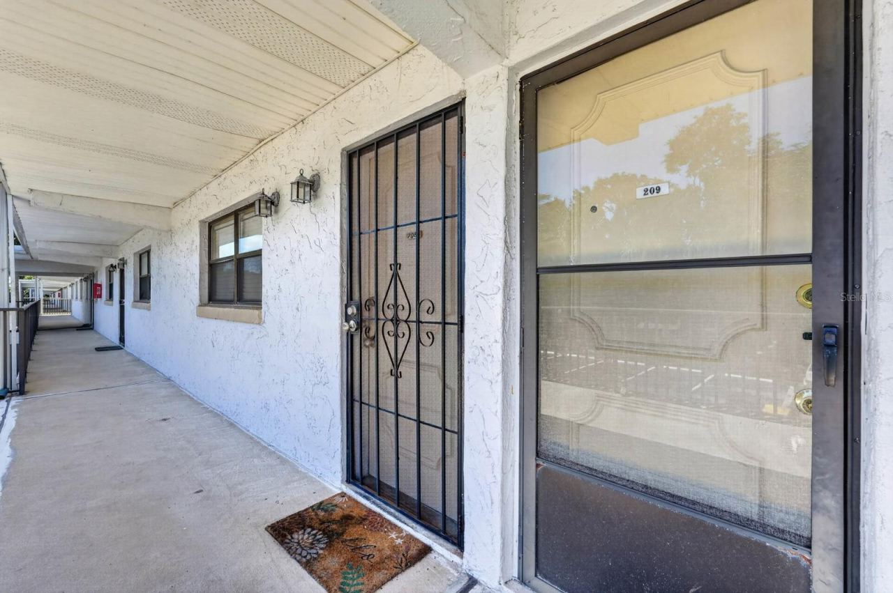 Photo 3 of 1500 Virginia Ave #209, Daytona Beach, FL 32114