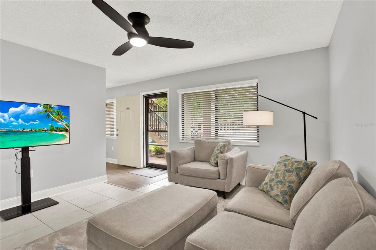 Photo 3 of 1601 Big Tree Rd #203, Daytona Beach, FL 32119