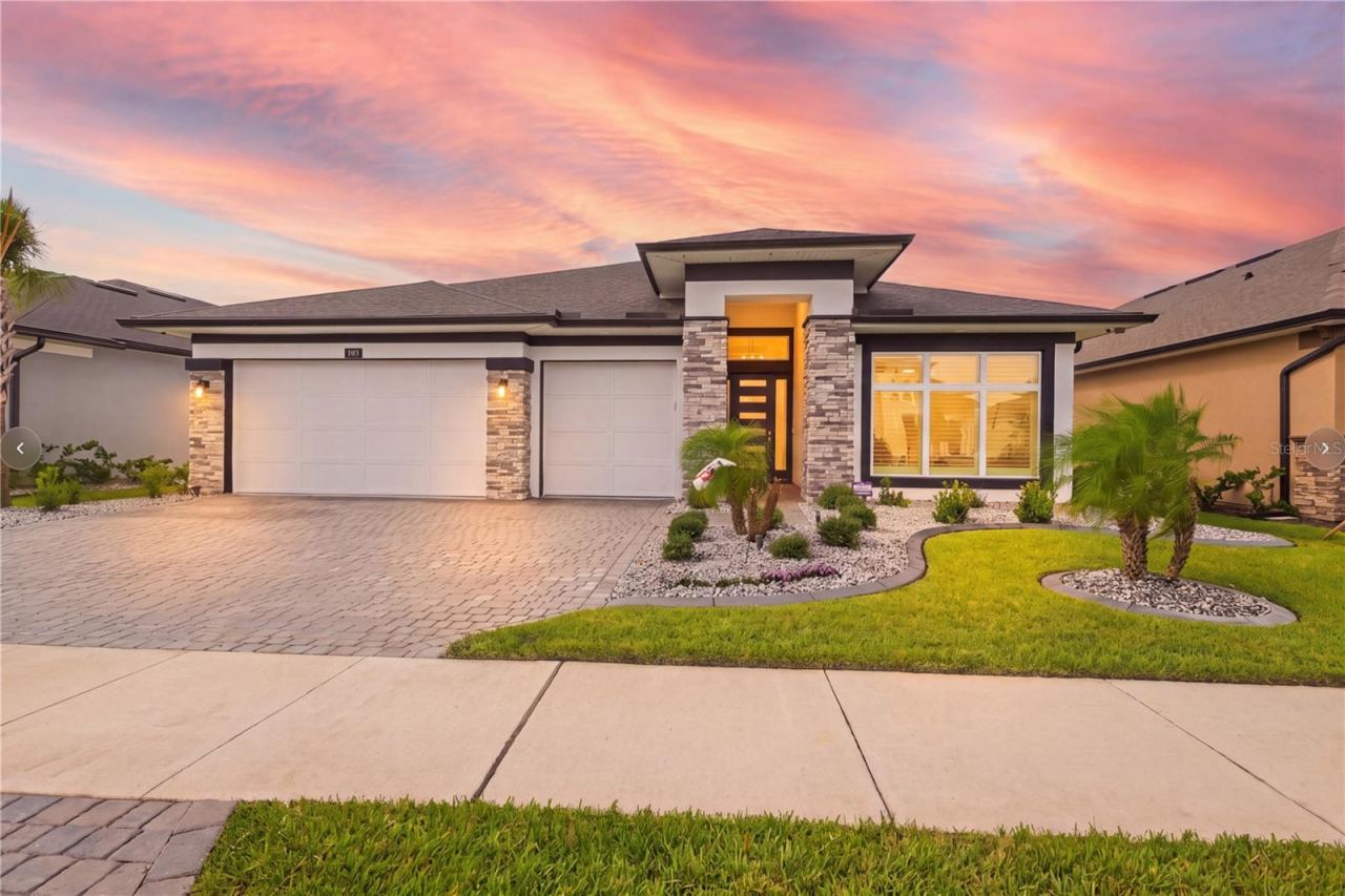 Photo 2 of 409 Mosaic Blvd, Daytona Beach, FL 32124