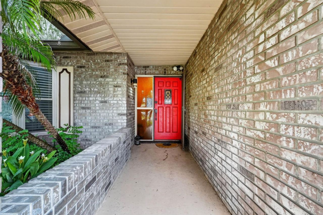 Photo 2 of 319 Quaker Ridge Dr, Daytona Beach, FL 32119