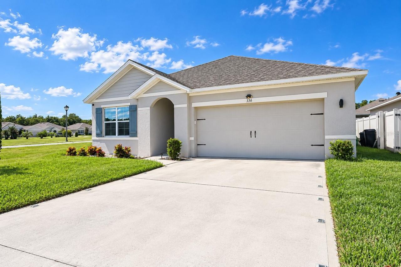 Photo 2 of 336 Winged Elm Dr, Debary, FL 32713