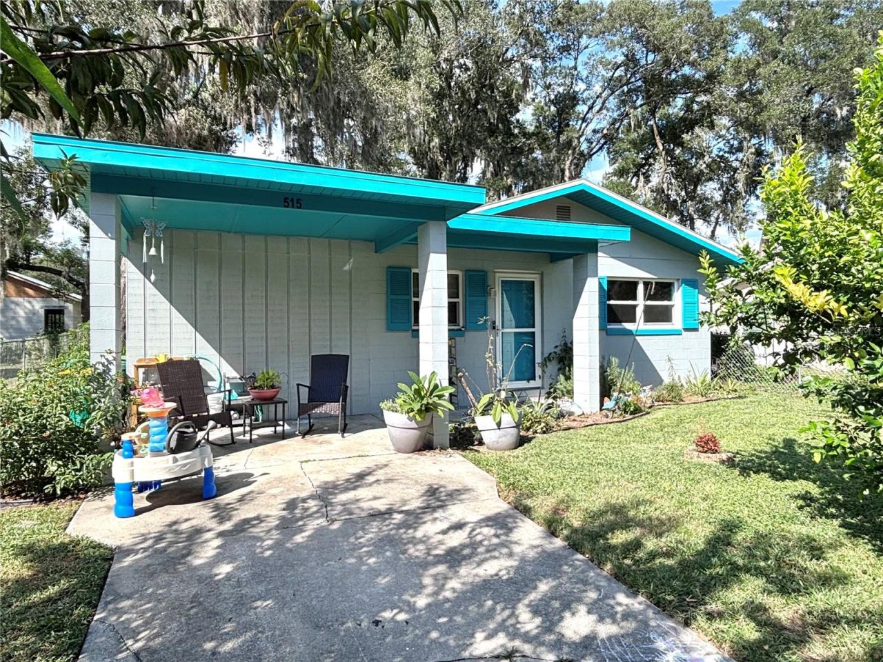 Photo 2 of 515 W Garrison Ave, Deland, FL 32720