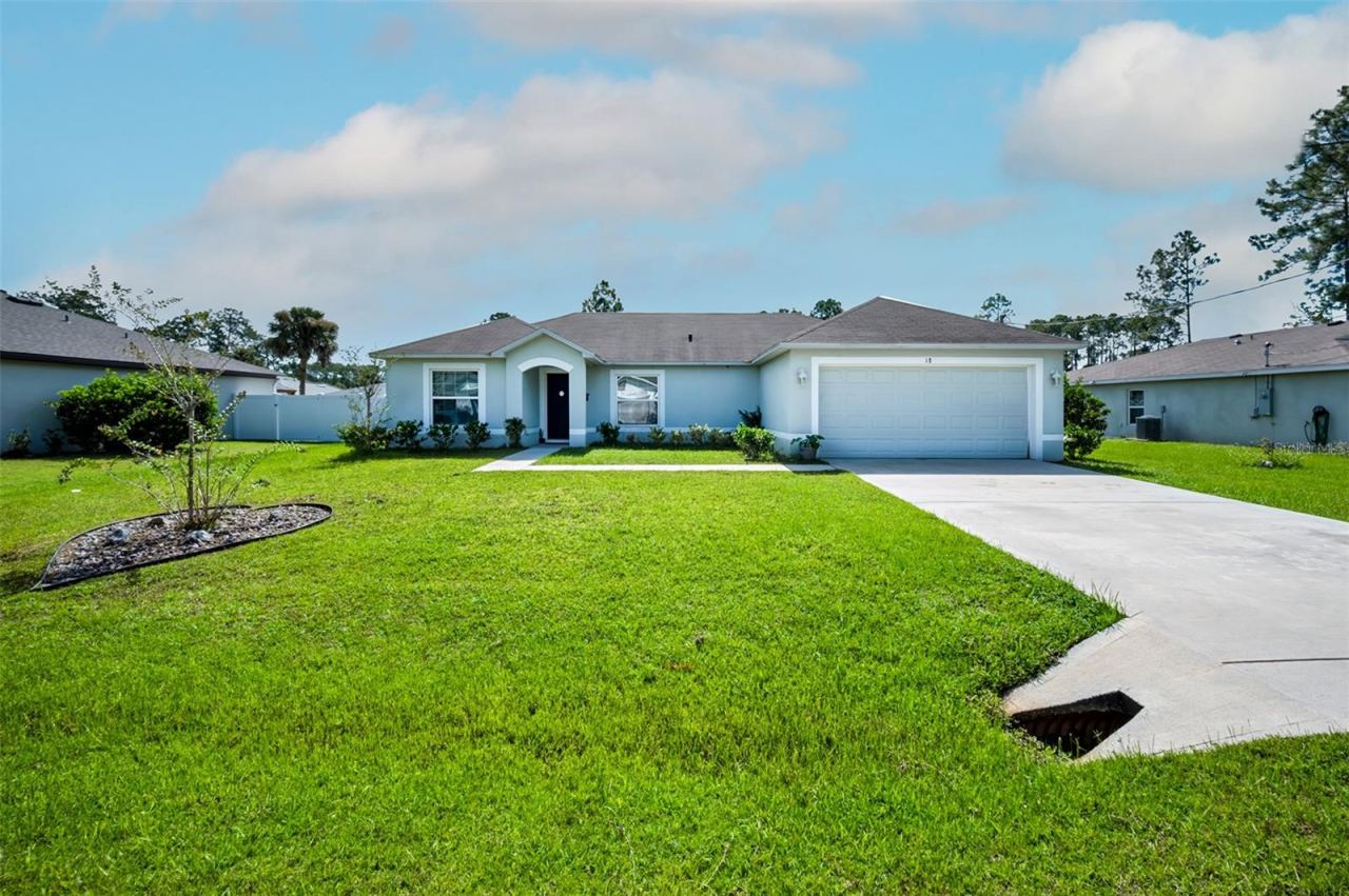 18 Post Oak Ln, Palm Coast, FL 32164