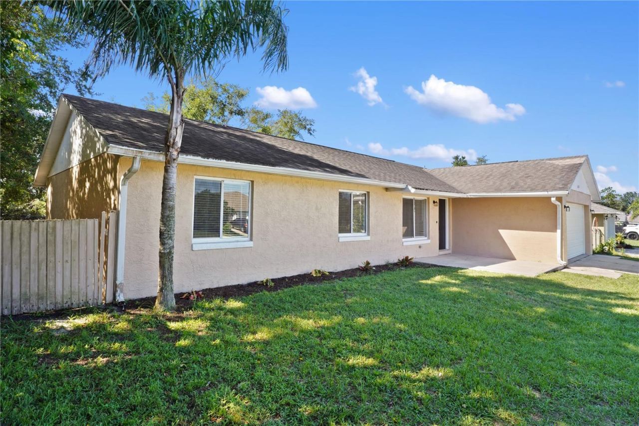 Photo 3 of 2673 Windsor Heights St, Deltona, FL 32738