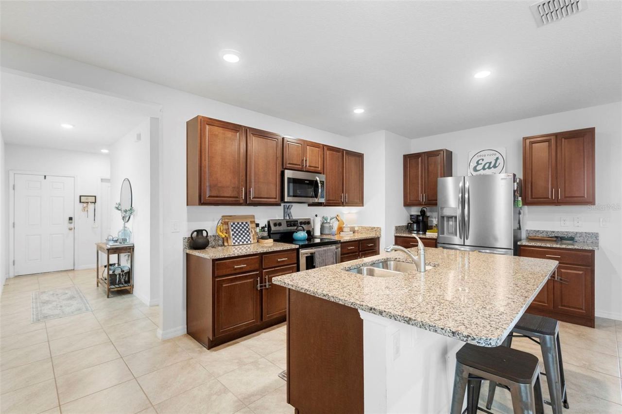Photo 2 of 211 Duke Dr, Deland, FL 32724