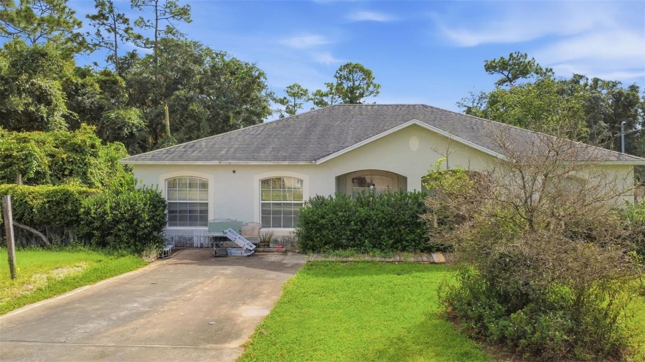 Photo 2 of 1045 8th Ave, Deland, FL 32724