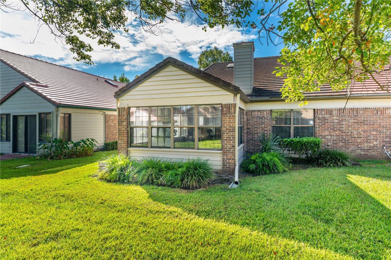 Photo 4 of 132 Bermuda Petrel Ct, Daytona Beach, FL 32119
