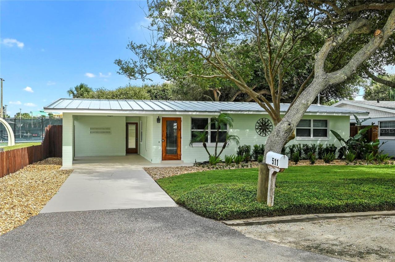 511 Evergreen St, New Smyrna Beach