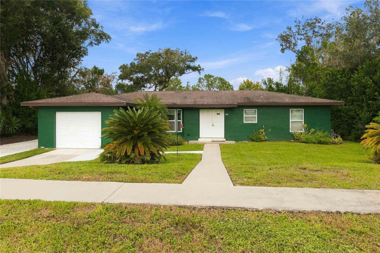 1670 N Page Dr, Deltona