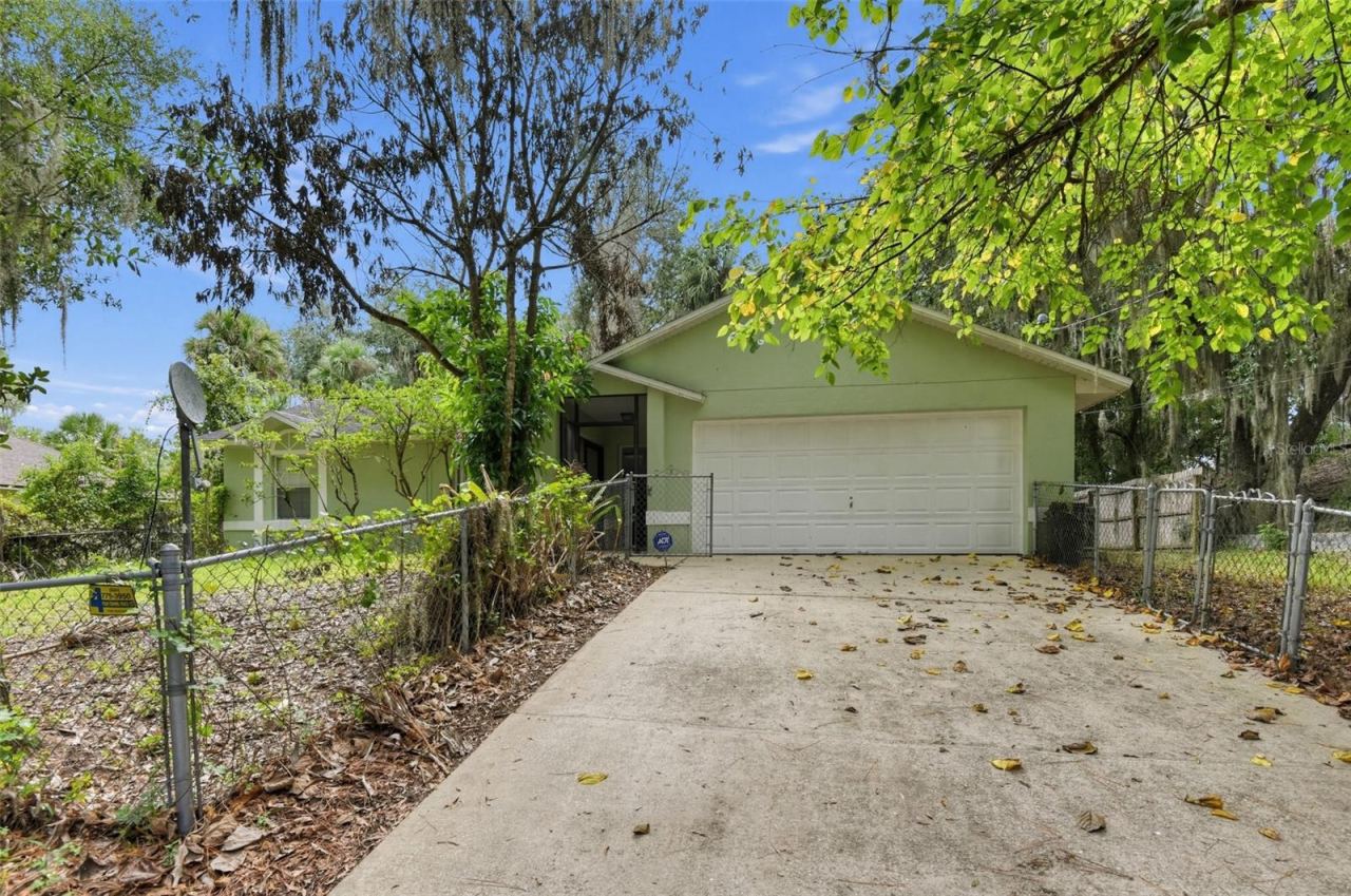 Photo 3 of 235 Toms Rd, Debary, FL 32713