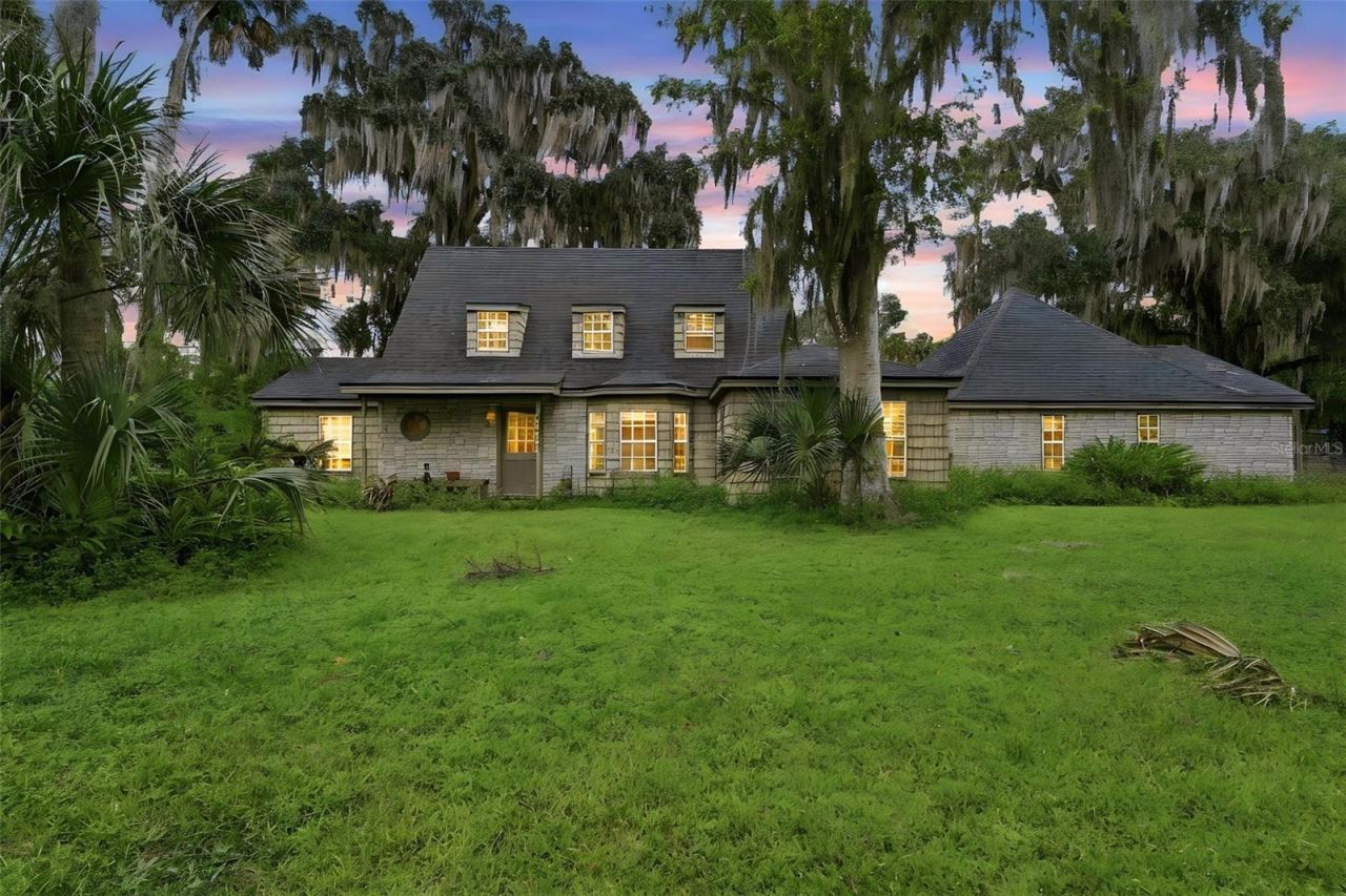 1640 Horseshoe Rd, Enterprise, FL 32725