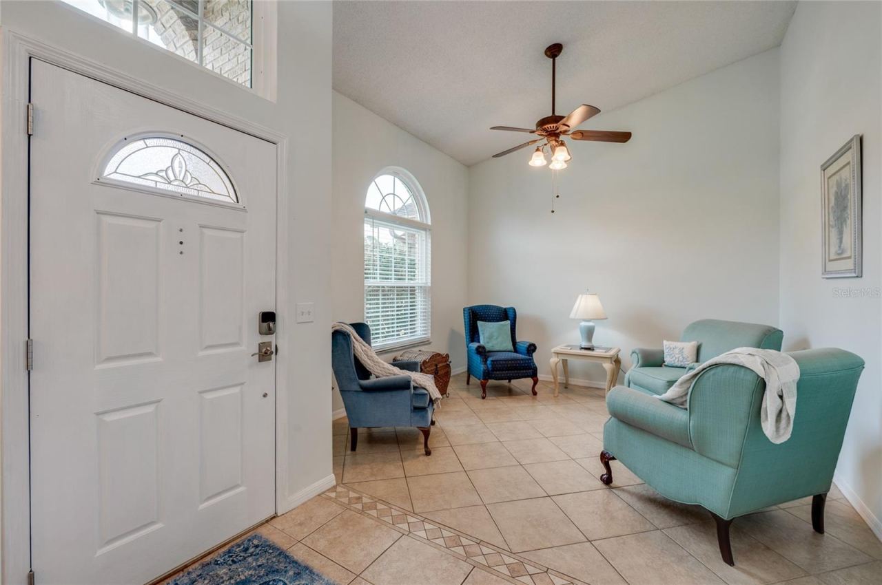 Photo 3 of 6129 Half Moon Dr, Port Orange, FL 32127