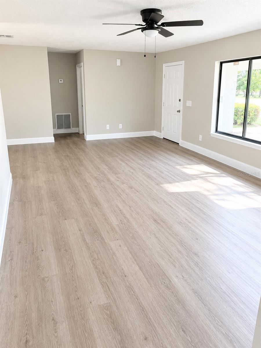 Photo 2 of 1845 Portview Ave, Deltona, FL 32738
