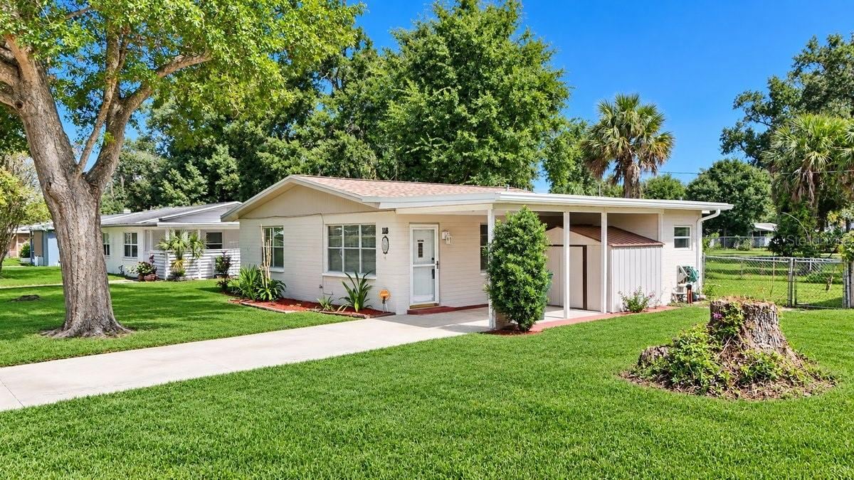 Photo 2 of 118 Palm Dr, Daytona Beach, FL 32117