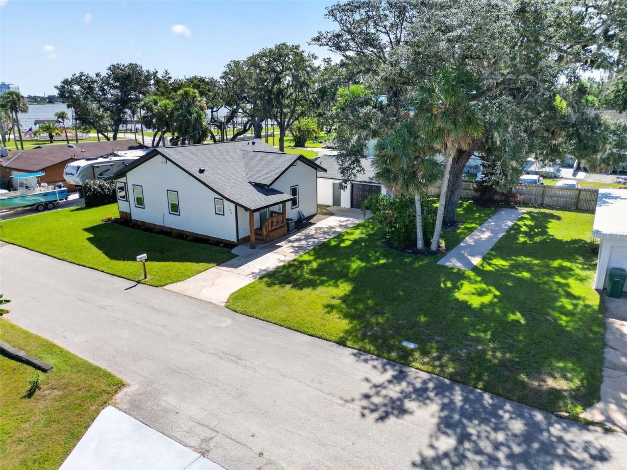 103 Park Cir, Holly Hill