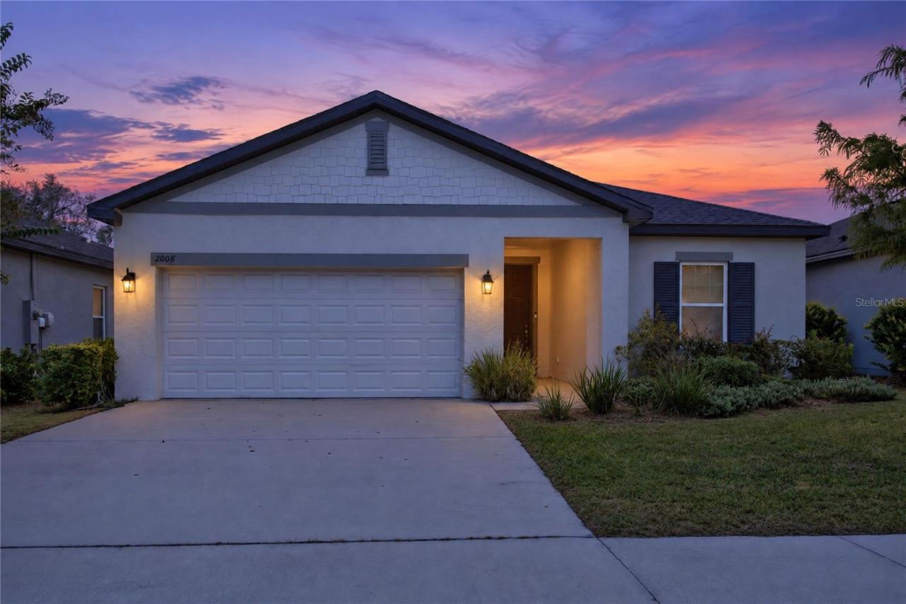 Photo 2 of 2008 Buckhanon Trl, Deland, FL 32720