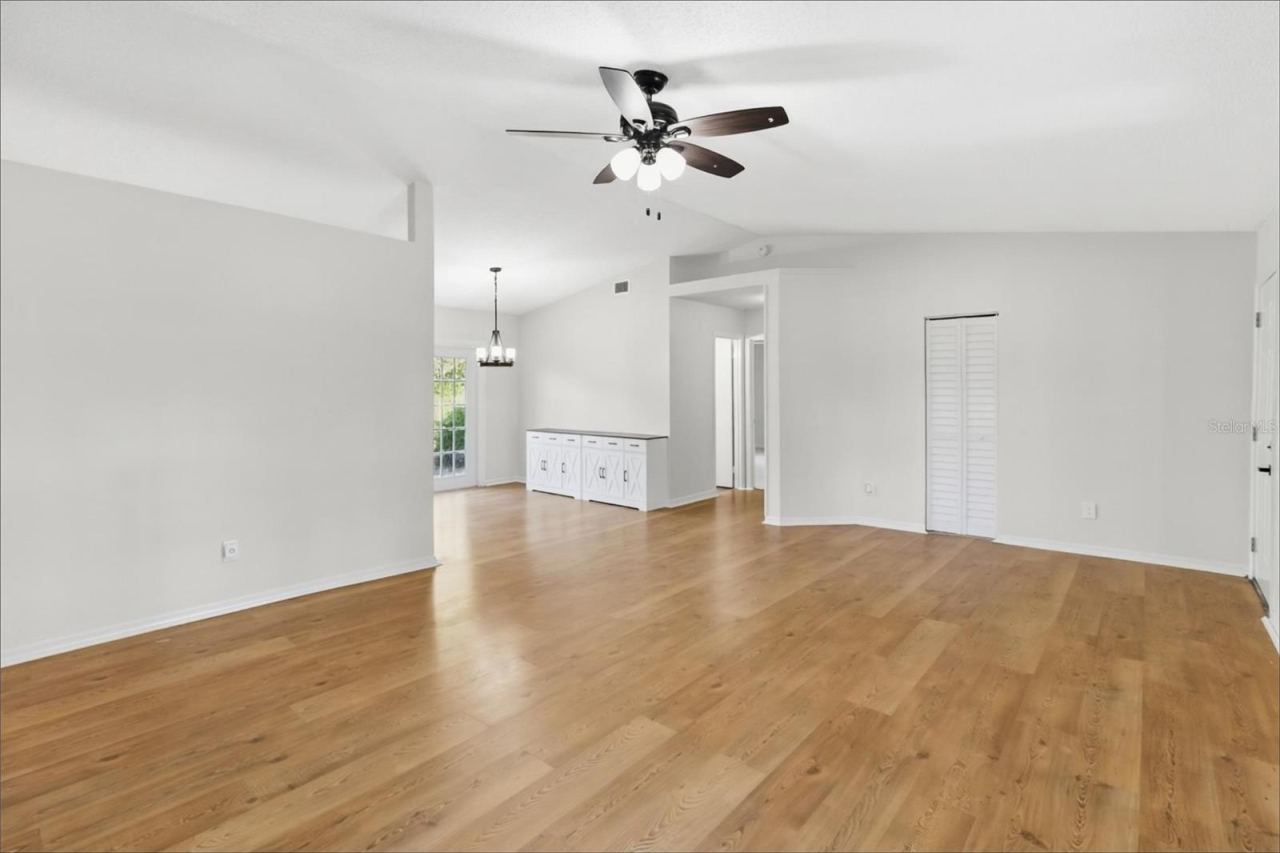 Photo 3 of 2727 Banyan Dr, Edgewater, FL 32141