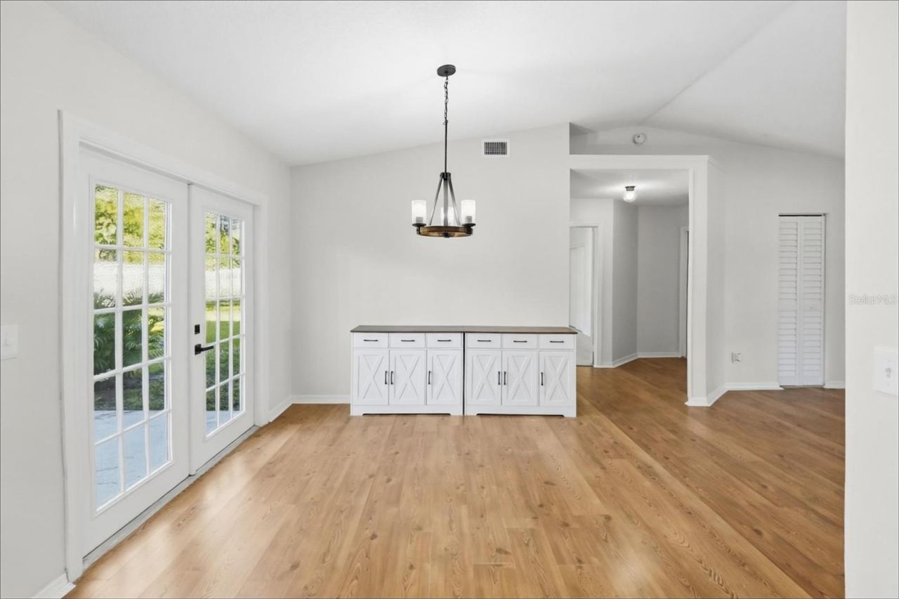 Photo 4 of 2727 Banyan Dr, Edgewater, FL 32141