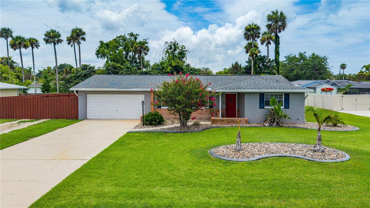 918 Wells Dr, South Daytona
