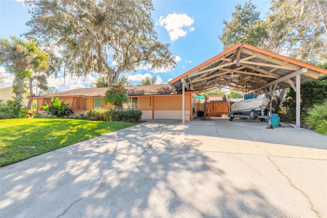 Photo 3 of 2526 Royal Palm Dr, Edgewater, FL 32141