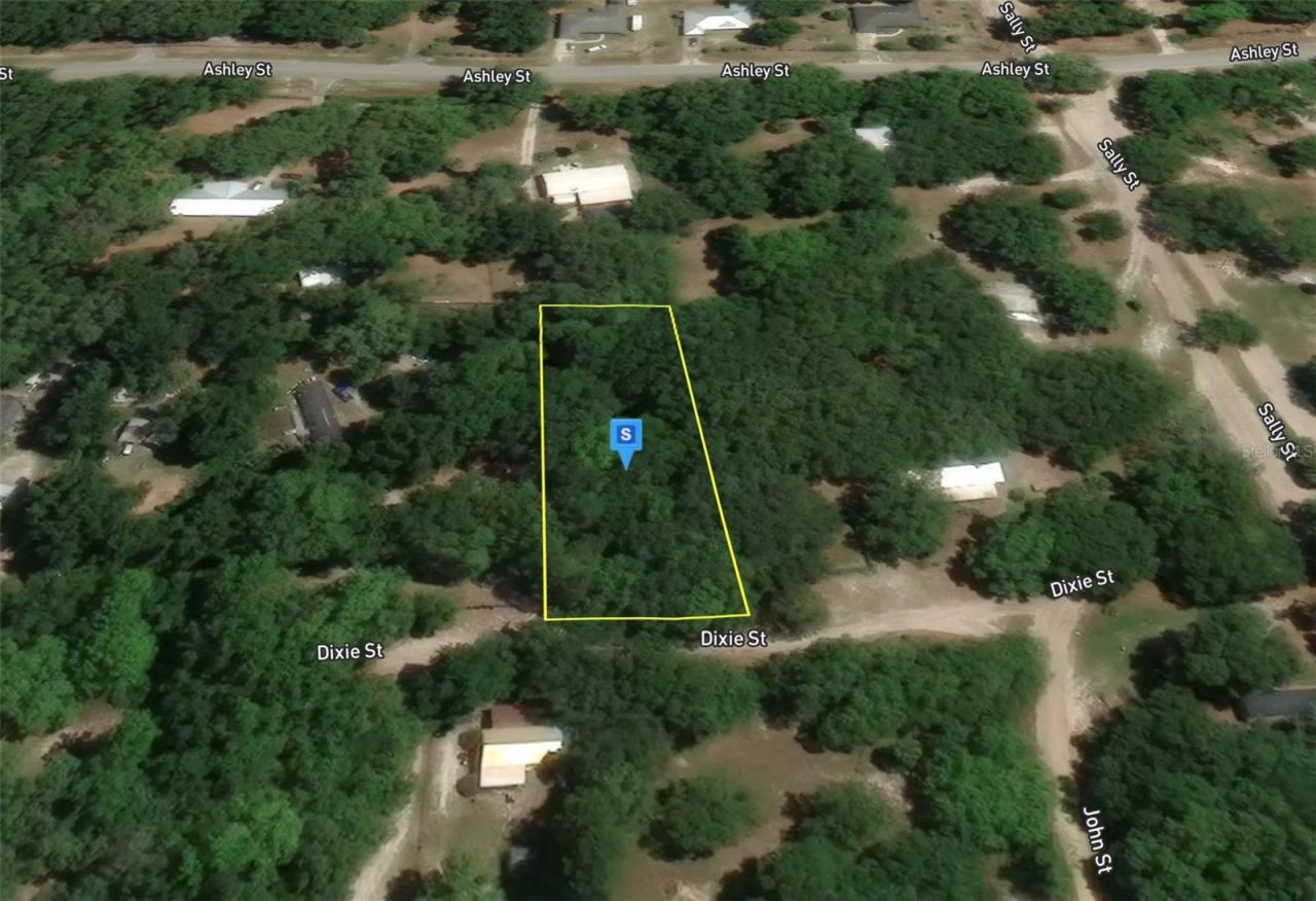Photo 2 of 110 Dixie St, Hawthorne, FL 32640