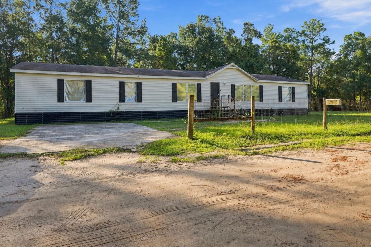 254 Se 7th Ave, Interlachen, FL 32148