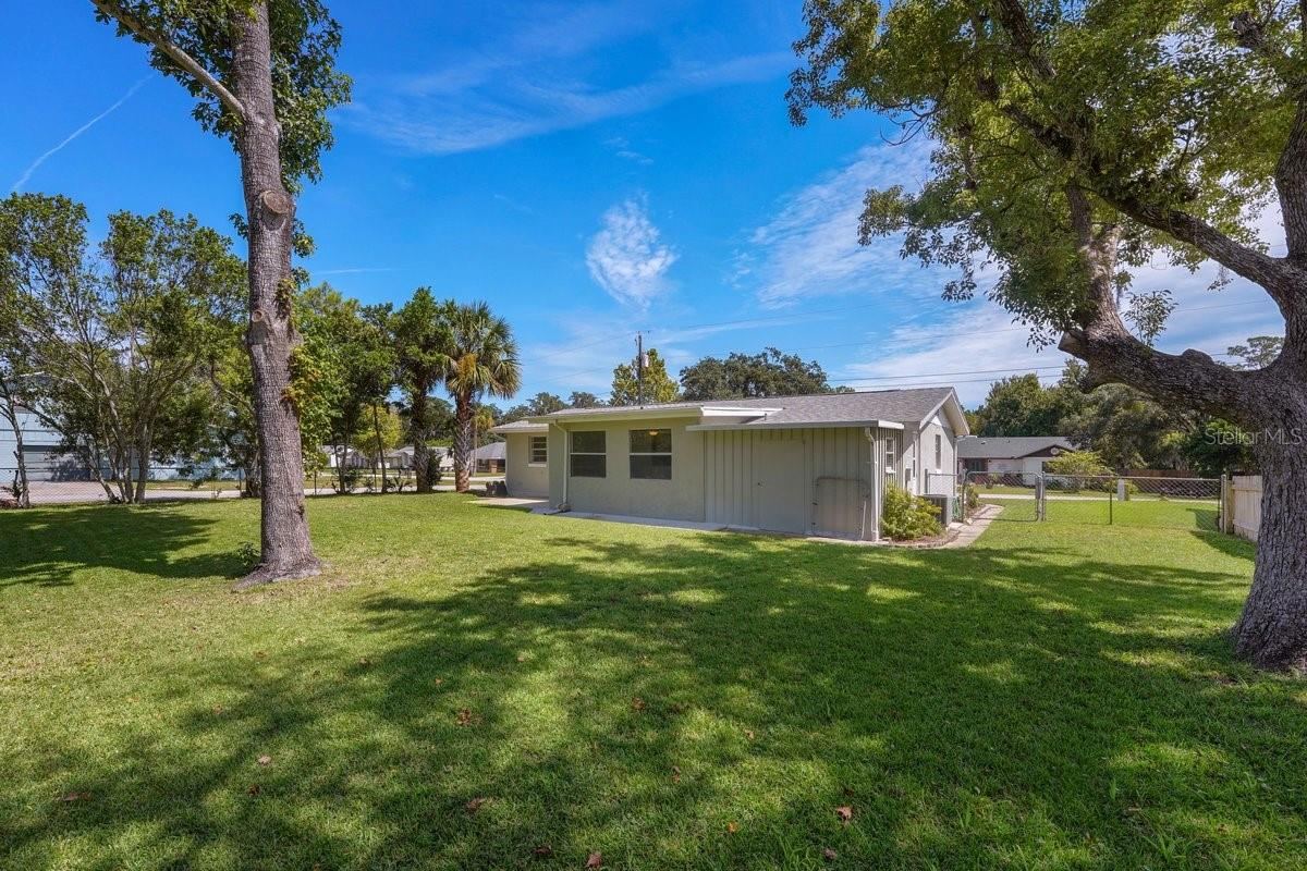 Photo 3 of 5278 Barhydt Ave, Port Orange, FL 32127