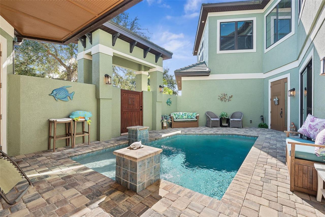 4 Oakview Ct, Palm Coast