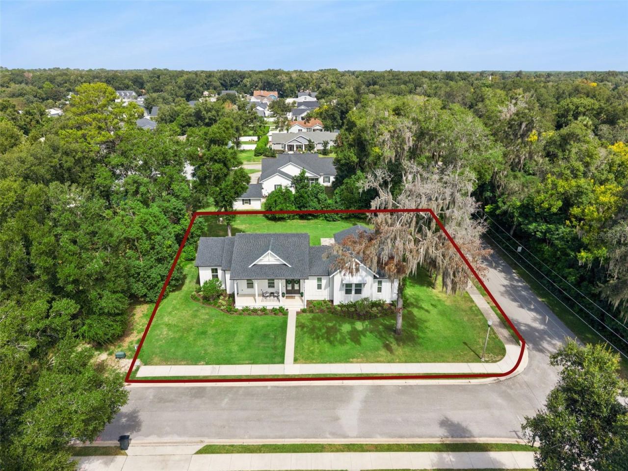 Photo 2 of 310 W Washington Ave, Lake Helen, FL 32744