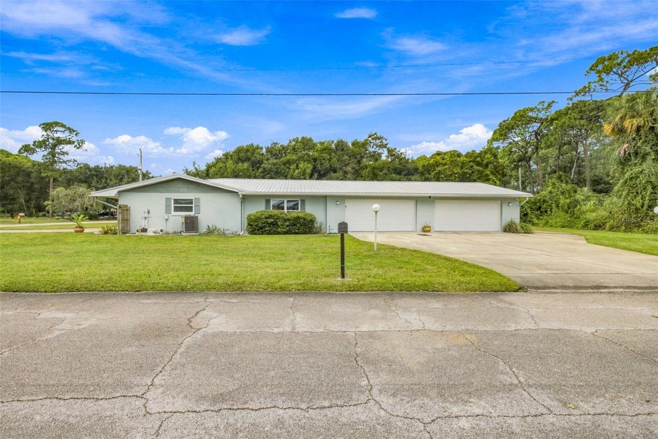 Photo 2 of 107 N Cory Dr, Edgewater, FL 32141