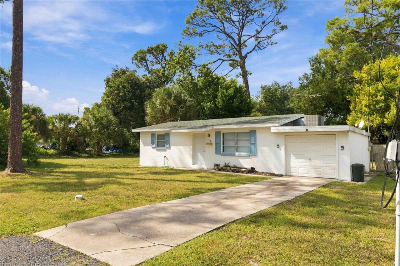 Photo 3 of 536 Olive St, South Daytona, FL 32119
