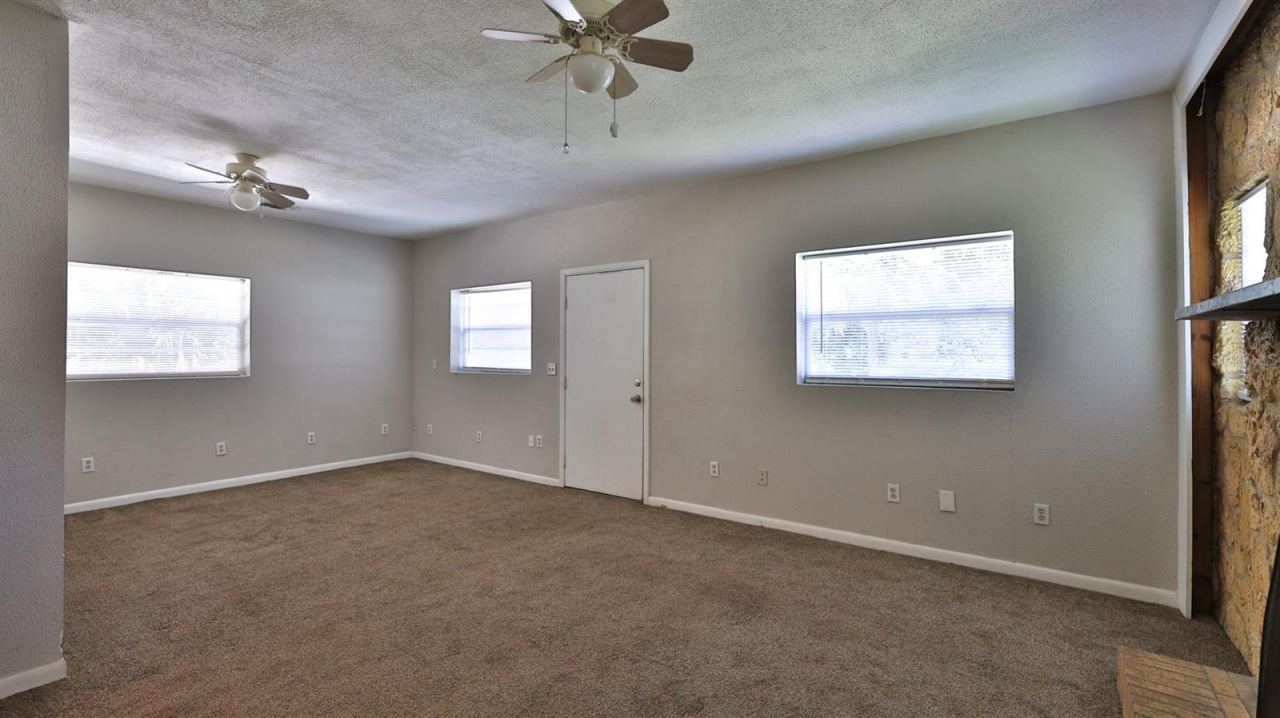 Photo 3 of 5150 N Ocean Shore Blvd, Palm Coast, FL 32137