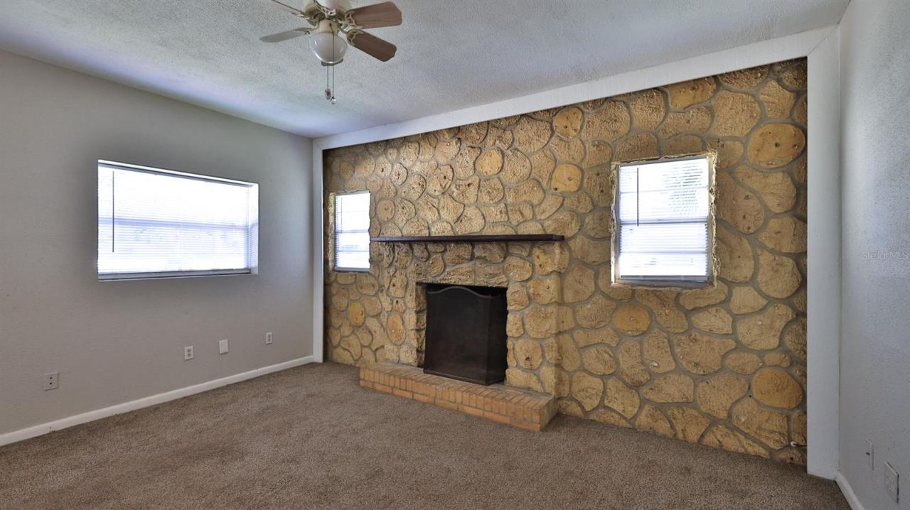 Photo 4 of 5150 N Ocean Shore Blvd, Palm Coast, FL 32137