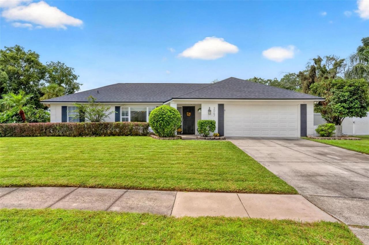 2067 Poinciana Rd, Winter Park
