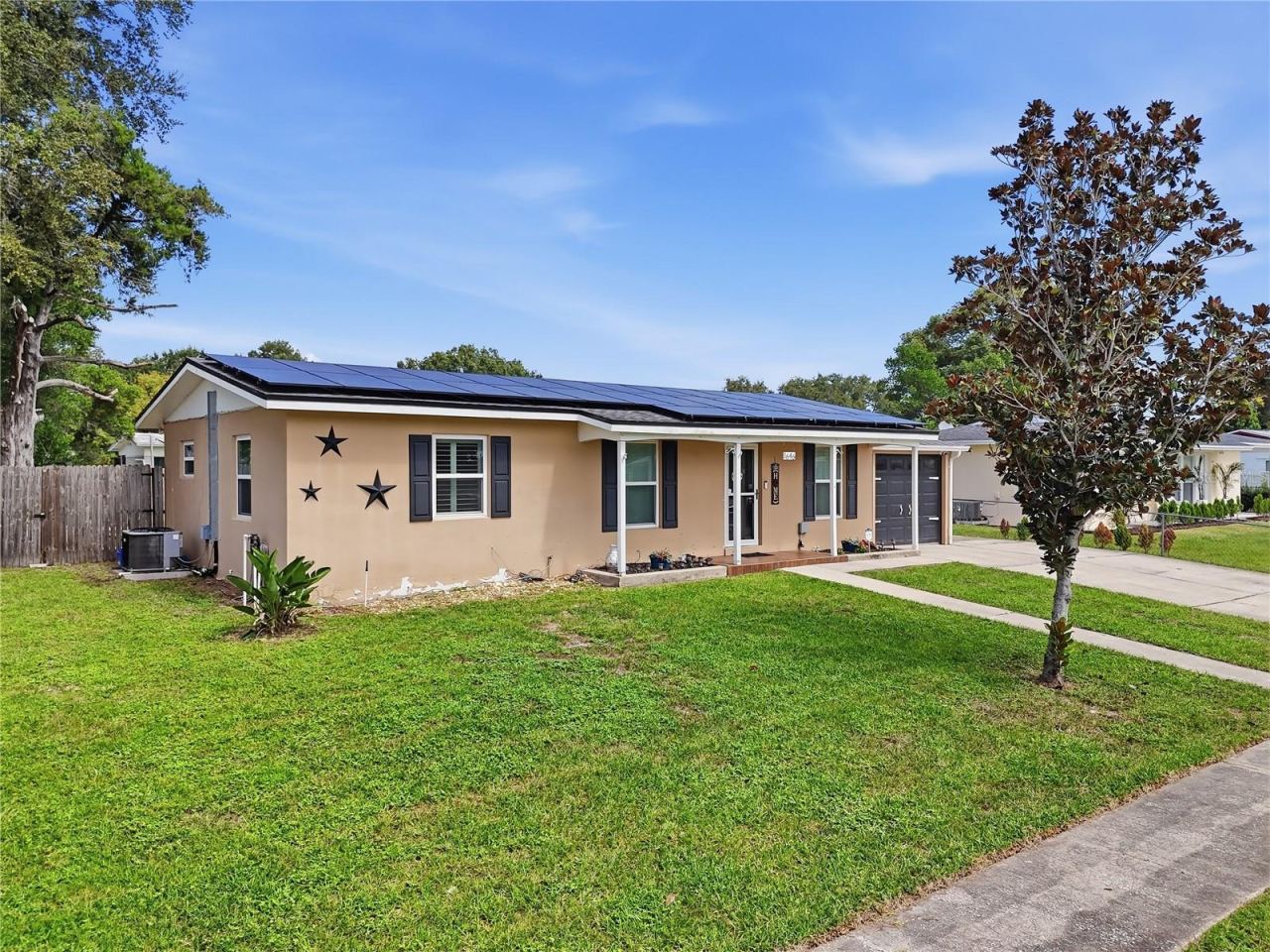 Photo 3 of 1646 Hastings Dr, Deltona, FL 32725