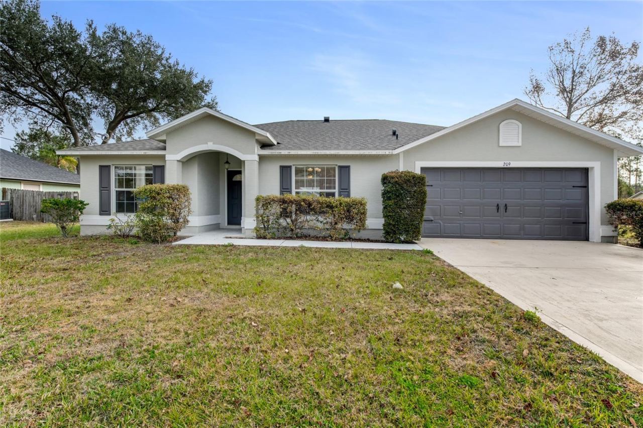 209 Parkview Dr, Palm Coast