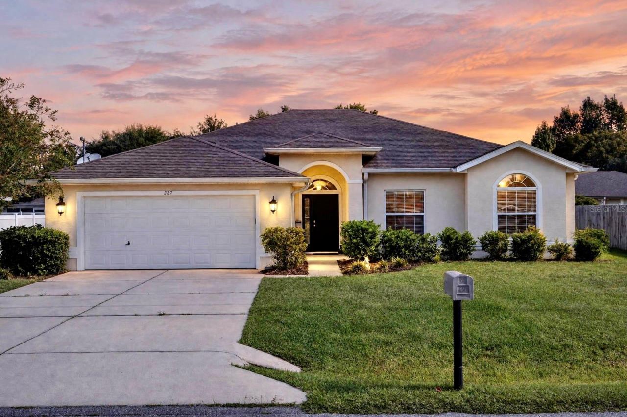 222 Bird Of Paradise Dr, Palm Coast, FL 32137