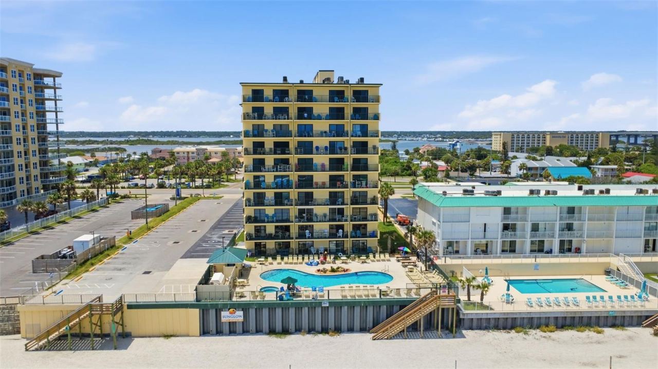 Photo 2 of 3647 S Atlantic Ave #2d, Daytona Beach Shores, FL 32118