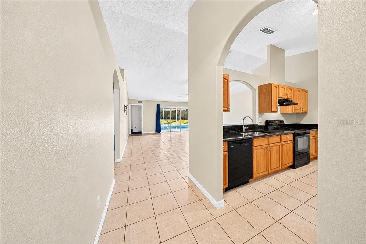 Photo 3 of 3043 Yule Tree Dr, Edgewater, FL 32141