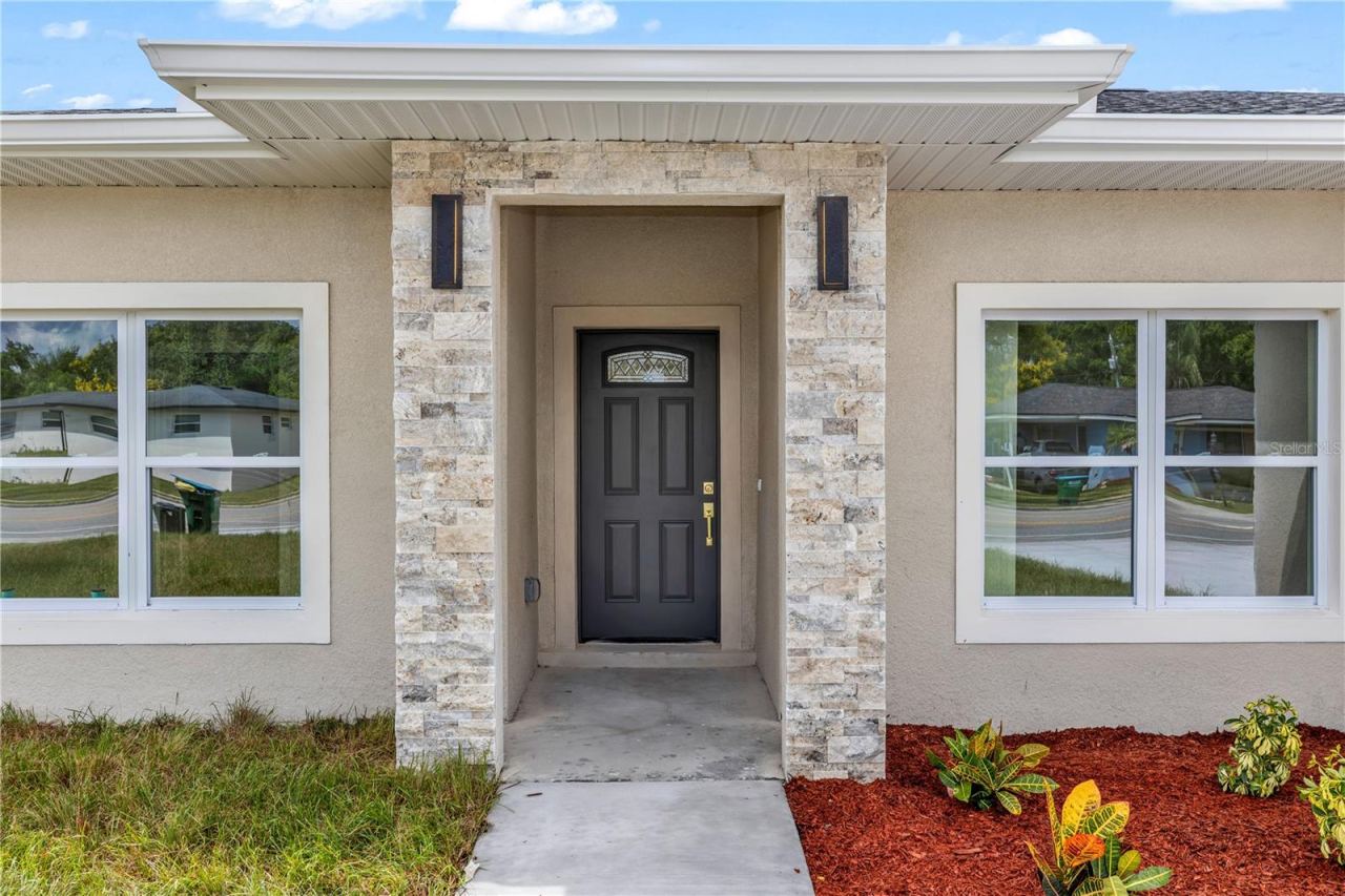 Photo 2 of 1098 Fort Smith Blvd, Deltona, FL 32725