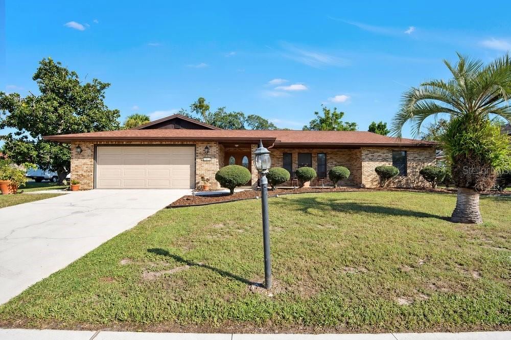 902 Vicksburg Street St, Deltona, FL 32725
