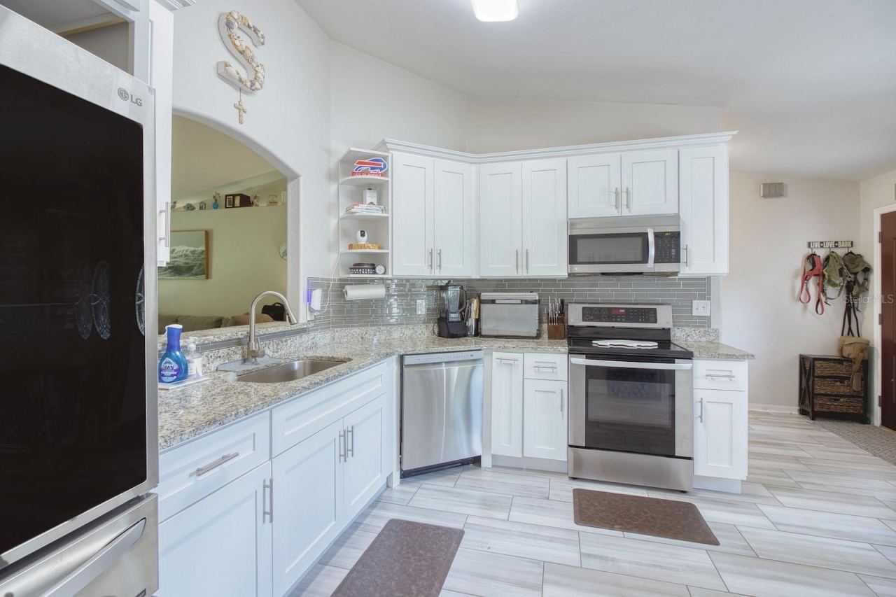 Photo 3 of 27 Sounders Trail Cir, Ormond Beach, FL 32174