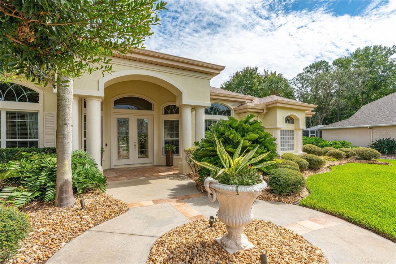 Photo 2 of 1025 Hampstead Ln, Ormond Beach, FL 32174