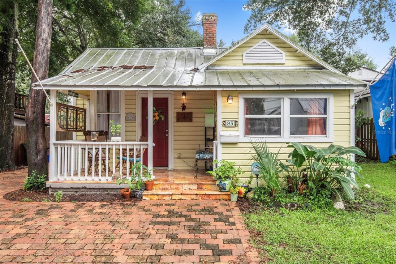 Photo 2 of 93 Lincoln St, St Augustine, FL 32084