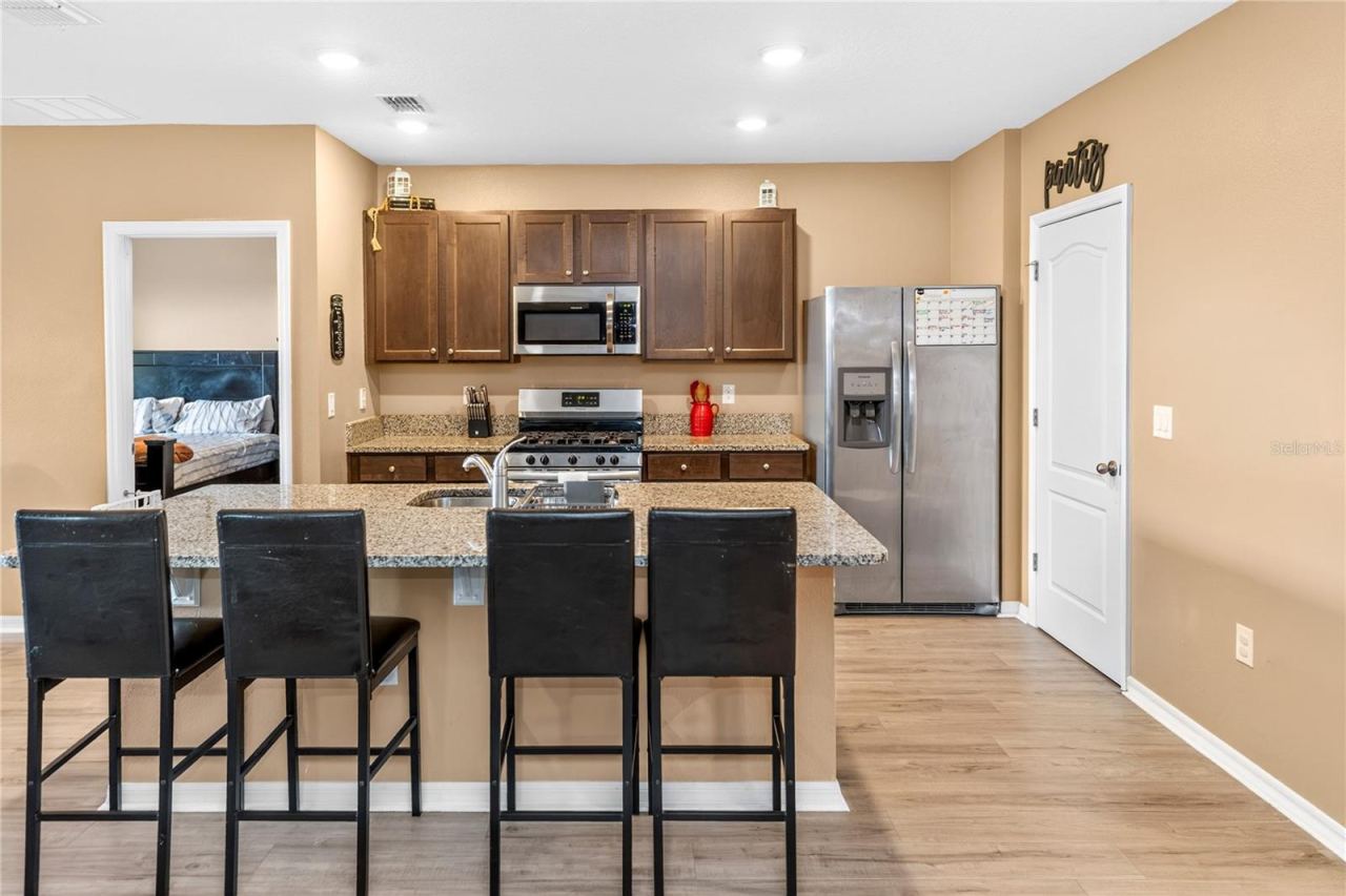 Photo 2 of 339 Lazio Cir, Debary, FL 32713