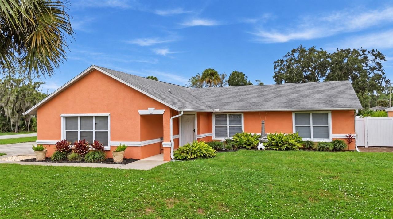 2945 Juniper Dr, Edgewater